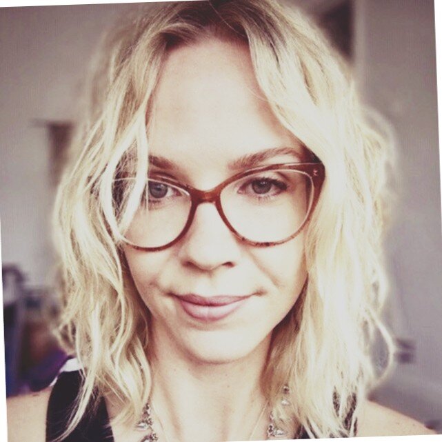 hilary ayelsworth